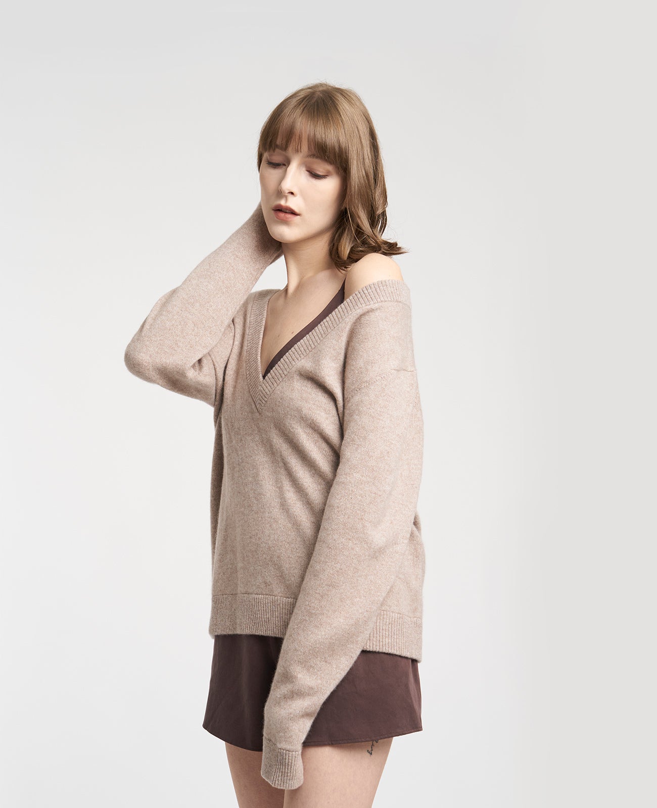 Cashmere Double V-Neck Sweater in TOAST | GRANA #color_toast
