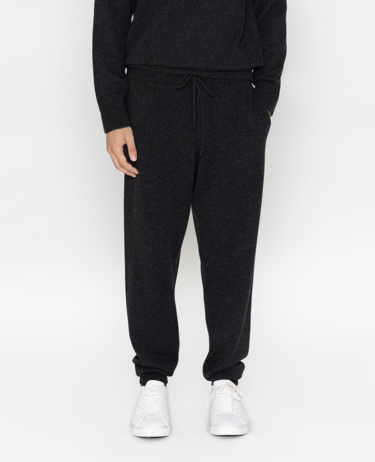 Cashmere Joggers in Charcoal | GRANA #color_charcoal