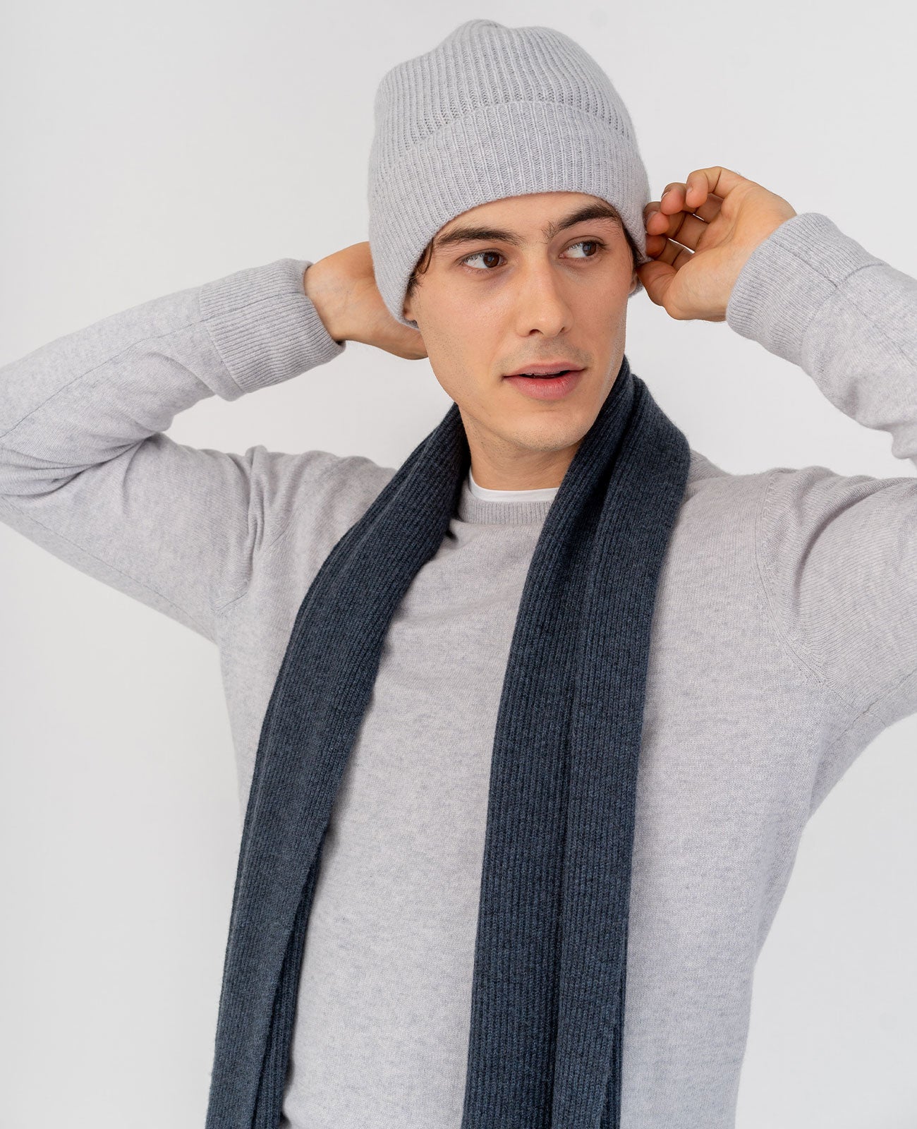 Cashmere Ribbed Beanie in Glass Grey | GRANA #color_glass-grey