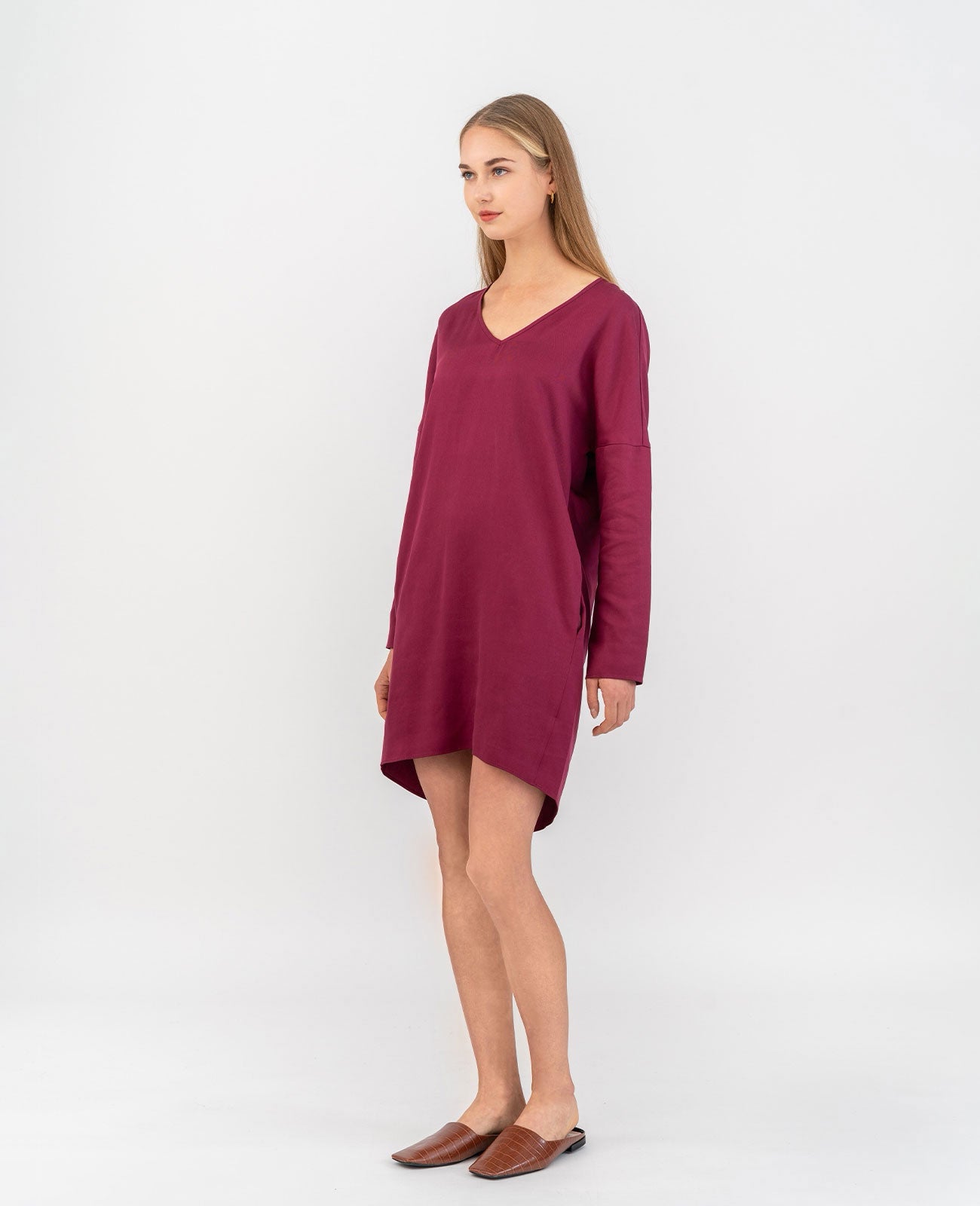 Tencel V-Neck Cocoon Dress in Burgundy | GRANA #color_burgundy