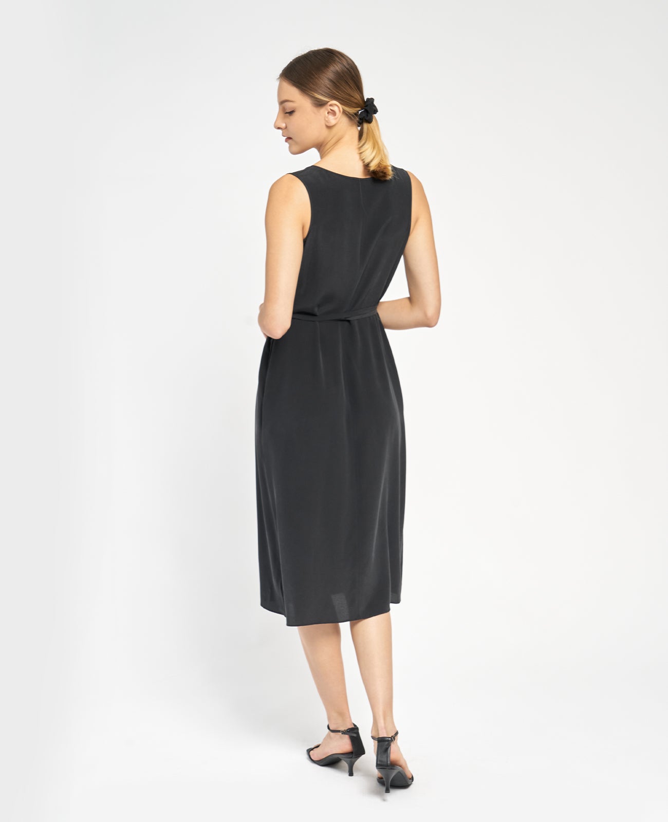 Silk Wrap Tank Dress in BLACK | GRANA #color_black