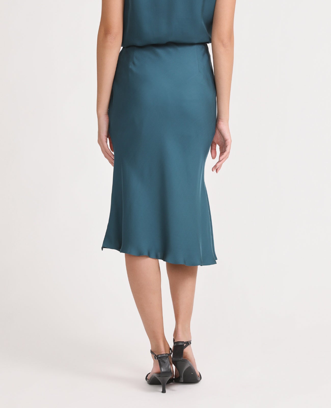 Silk Asymmetric Wrap Skirt in Emerald | GRANA #color_emerald