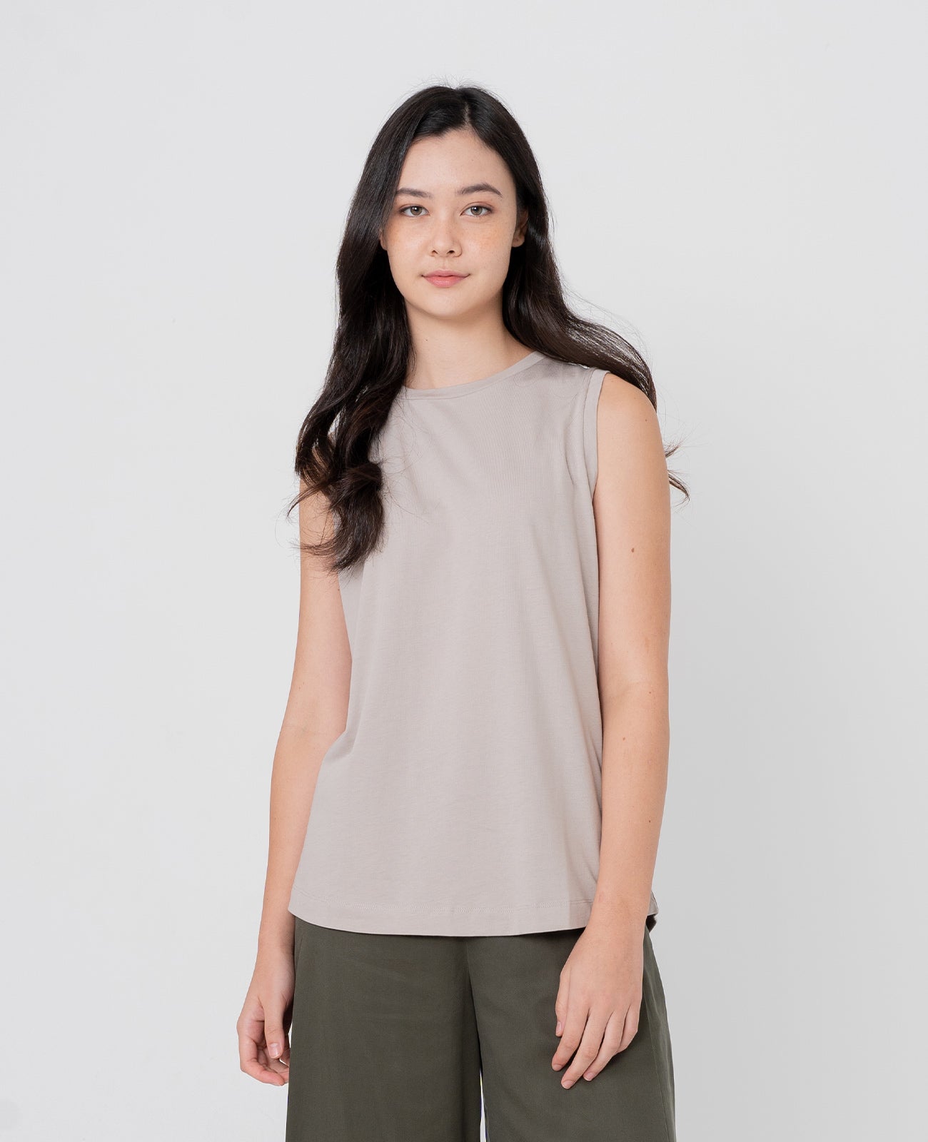 Supima Muscle Tank in Chateau Grey | GRANA #color_chateau-grey