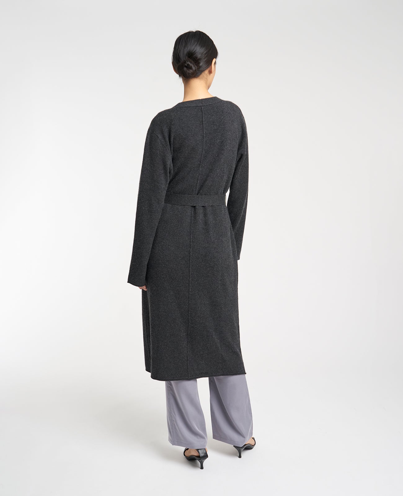 Cashmere Maxi Cardigan in CHARCOAL | GRANA #color_charcoal