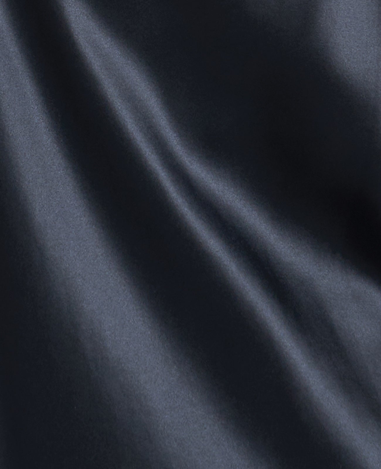 Silk Pyjamas Short in NOIR | GRANA #color_noir