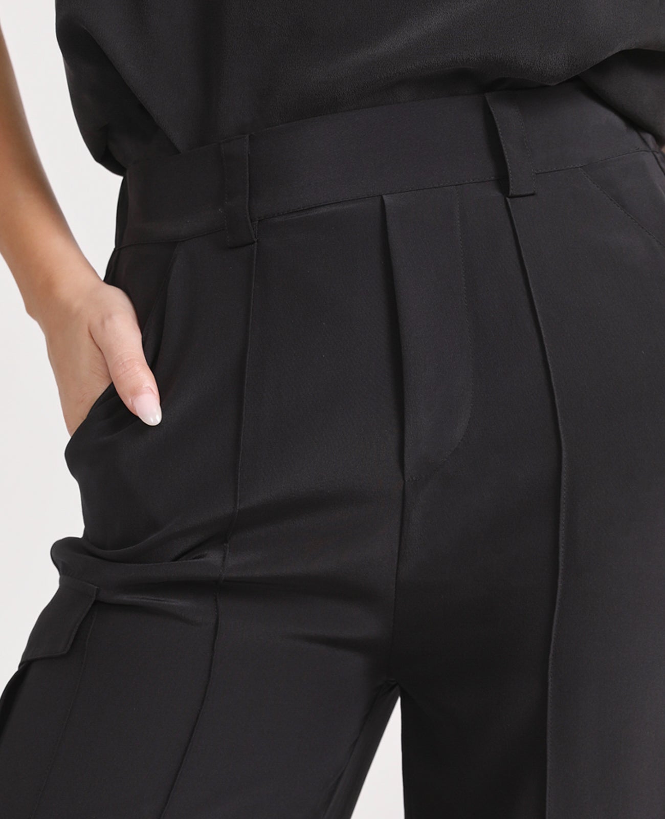 Silk Cargo Pant in Black | GRANA #color_black