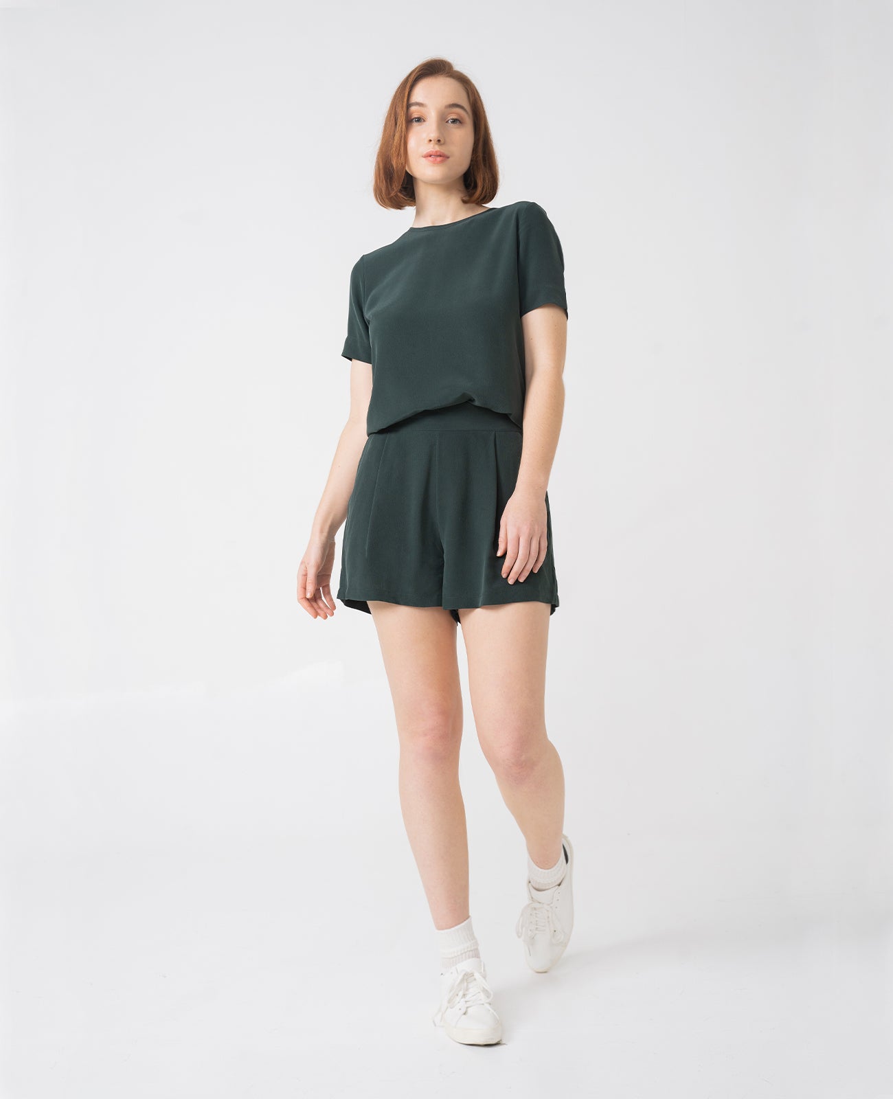 Silk Flat Front Short in Jewel Green | GRANA #color_jewel-green