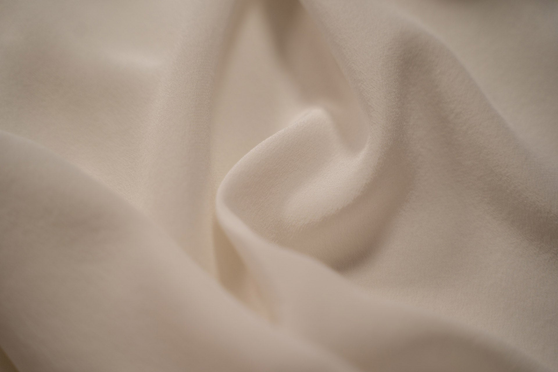 Silk Scoop Neck Tank in White | GRANA #color_white