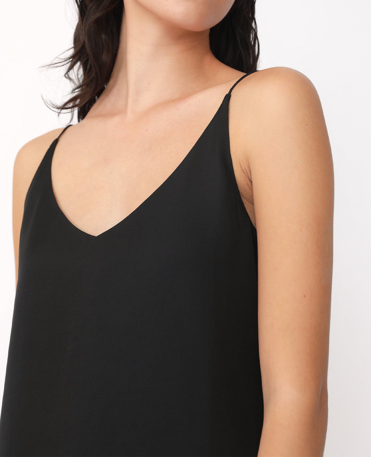 Silk Signature V-neck Camisole in Black | GRANA #color_black