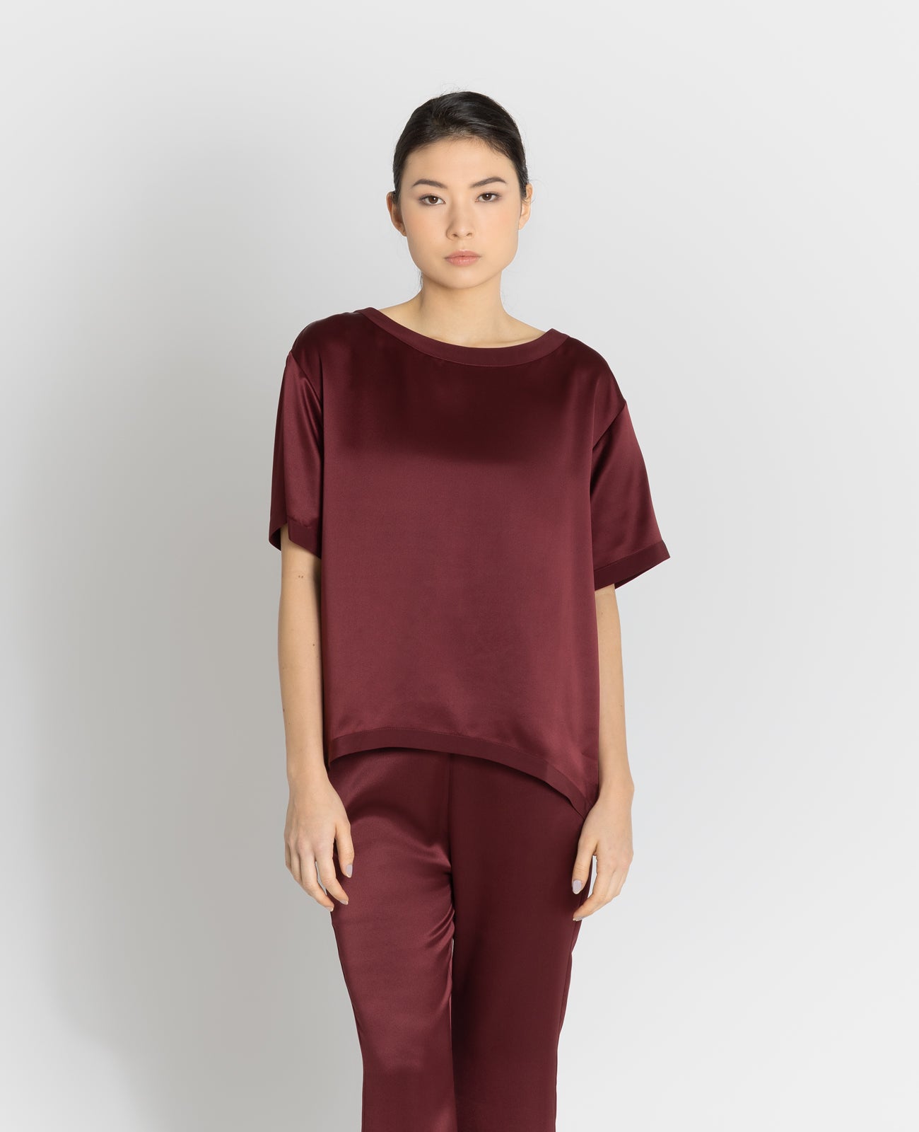 Elegant Monochromatic Outfit: Grana Chinese Silk Pants and Silk/Cashmere Tee