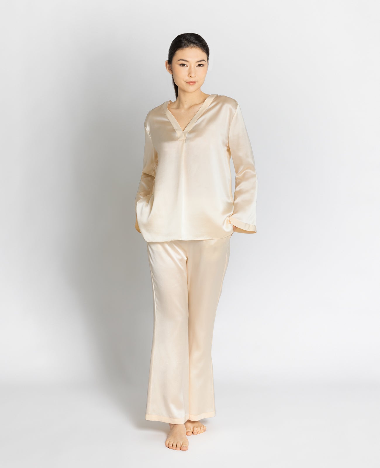 Silk Pyjamas V-Neck Pull Over Blouse in Champagne | GRANA #color_champagne