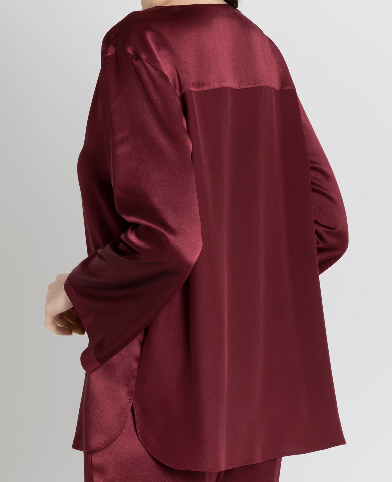 Silk Pyjamas V-Neck Pull Over Blouse in Garnet Red | GRANA #color_garnet-red