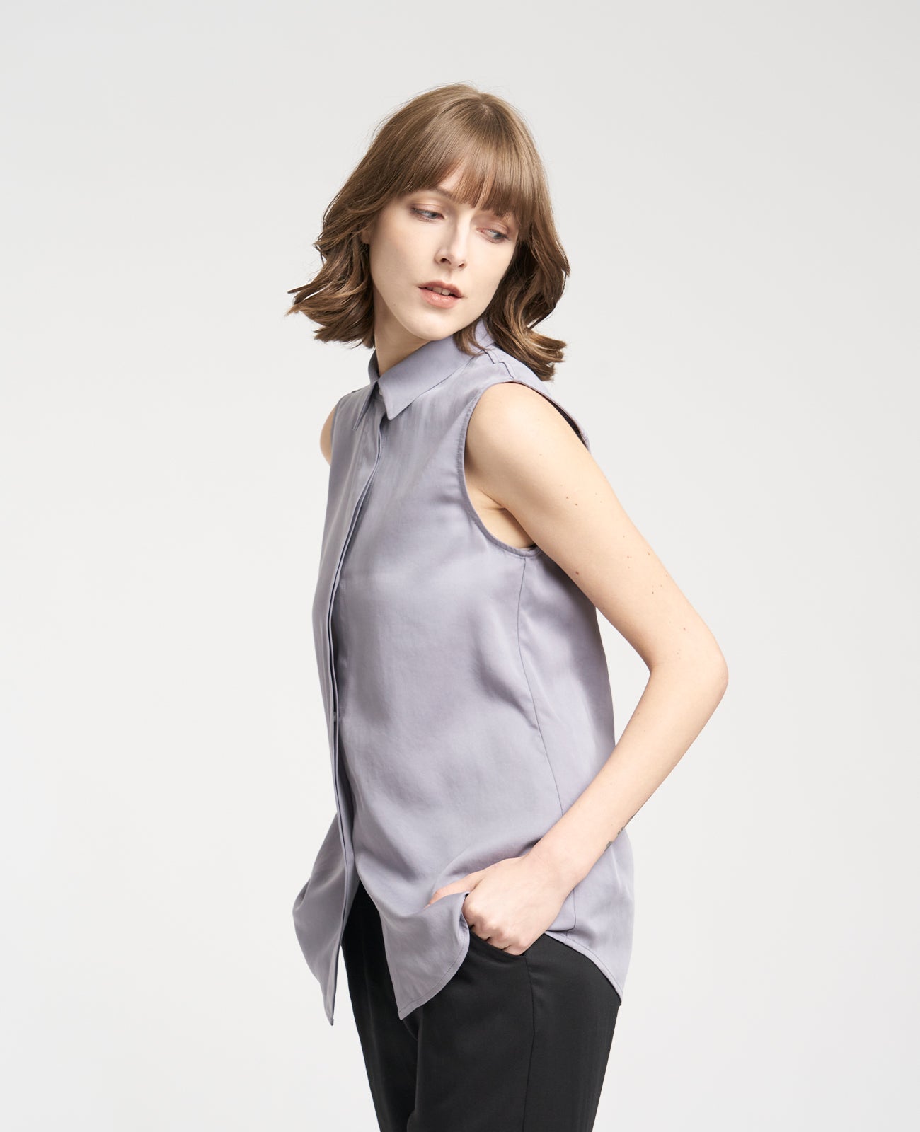 Tencel Sleeveless Shirt in GREY | GRANA #color_grey